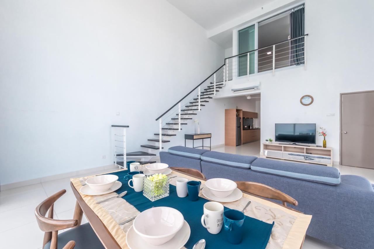 Maritime Penthouse Suite By The Sea George Town Eksteriør bilde